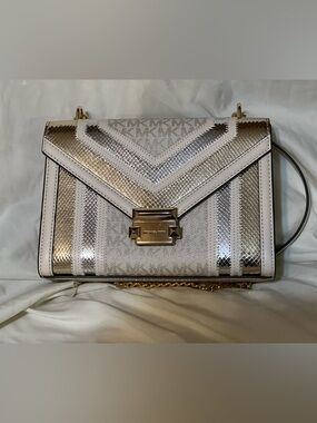 Michael Kors White & Gold Patterned Envelope Satchel